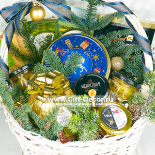 Новогодняя гастрономическая корзина «Вальс» с деликатесами | Подарок на Новый год | Gift-Decor