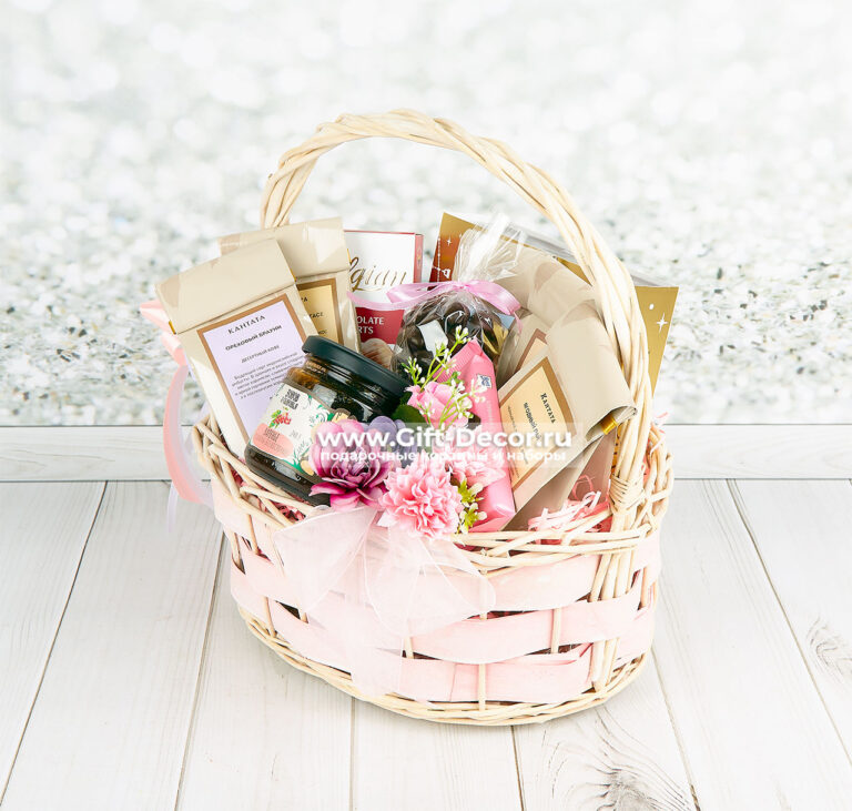 Подарочная корзина с чаем и кофе «Любимой» | Роскошный набор www.Gift-Decor.ru Подарочная корзина с чаем и кофе «Любимой» | Роскошный набор www.Gift-Decor.ru