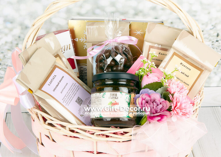 Подарочная корзина с чаем и кофе «Любимой» | Роскошный набор www.Gift-Decor.ru Подарочная корзина с чаем и кофе «Любимой» | Роскошный набор www.Gift-Decor.ru