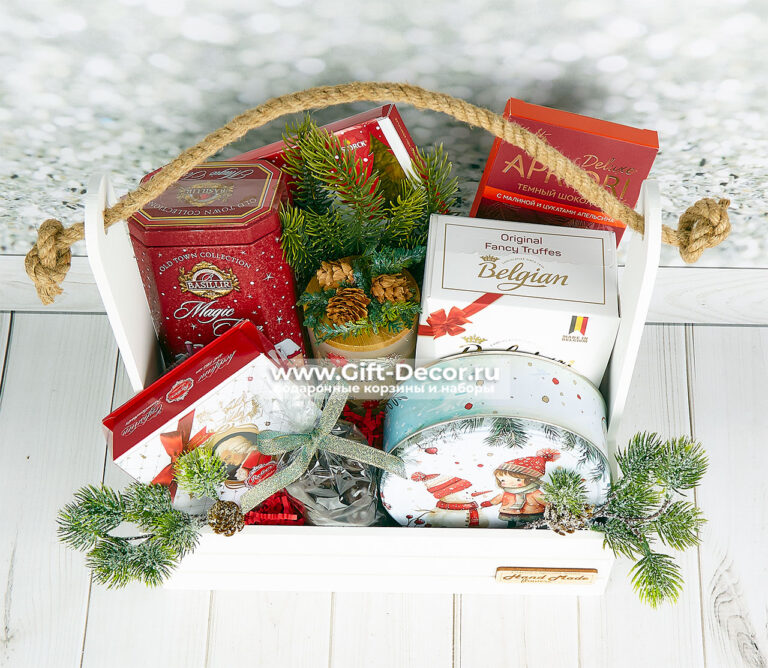 Купить Новогодний бокс «Сладкий год» с чаем и конфетами | Набор Merci, Reber, трюфели | Подарок гурману | Gift-Decor.ru