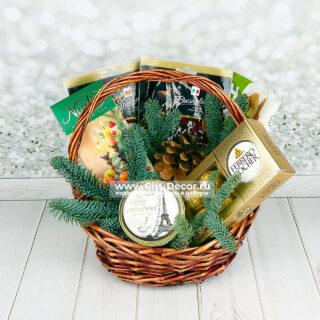 Новогодняя гастрономическая корзина Хитрый лис с хамоном и фуагрой