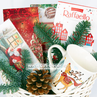 Новогодняя корзина «Мечтатели» | Подарок со сладостями и чаем | Уютное настроение Новогодняя корзина «Мечтатели» | Подарок со сладостями и чаем | Уютное настроение