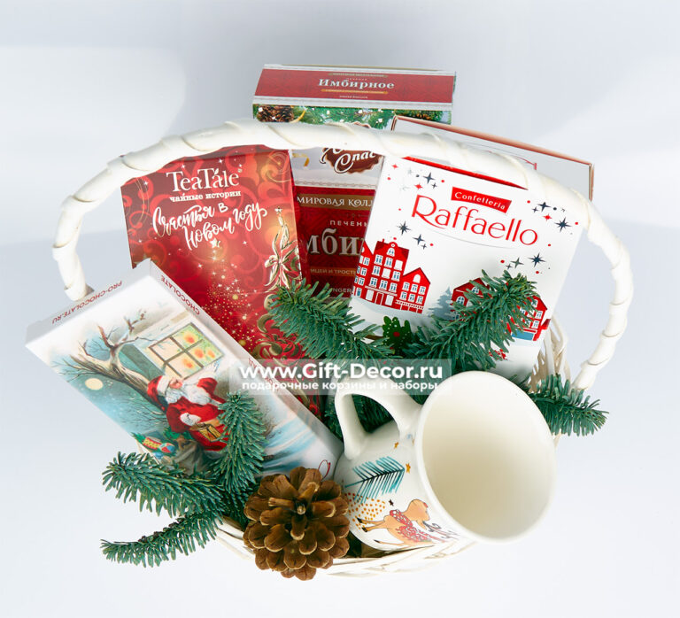 Новогодняя корзина «Мечтатели» | Подарок со сладостями и чаем | Уютное настроение Новогодняя корзина «Мечтатели» | Подарок со сладостями и чаем | Уютное настроение