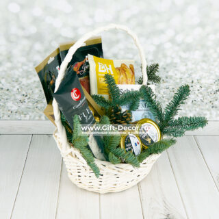 Купить корзину «Фуэт и паштет» | Гастрономический подарок на Новый год | Фуа-гра, хамон | Gift-Decor.ru