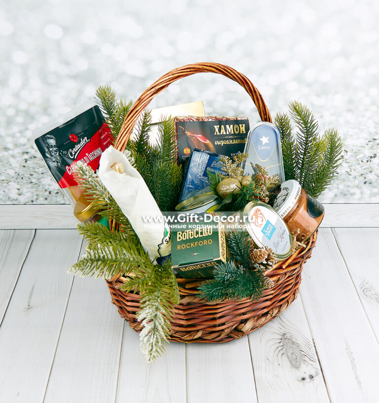 Новогодняя корзина «Пир у Зимы» с крабом и фуагра | Подарок 2026 Новогодняя корзина «Пир у Зимы» с крабом и фуагра | Подарок 2026