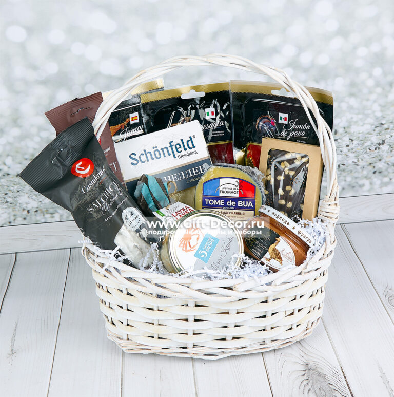 Корзина деликатесов «С крабом» Корзина деликатесов «С крабом»