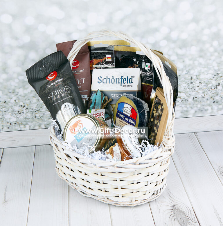 Корзина деликатесов «С крабом» Корзина деликатесов «С крабом»