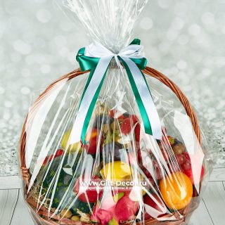 Фруктовая корзина «С арбузом» Фруктовая корзина «С арбузом»