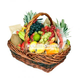 Подарочная корзина “С фруктами”