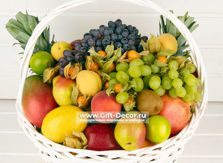 Фруктовая корзина “Sweet Frutti”